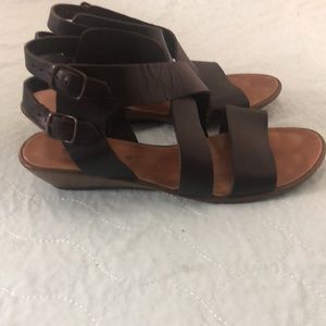 🔥Black Italian leather gladiator style sandals with straps🔥